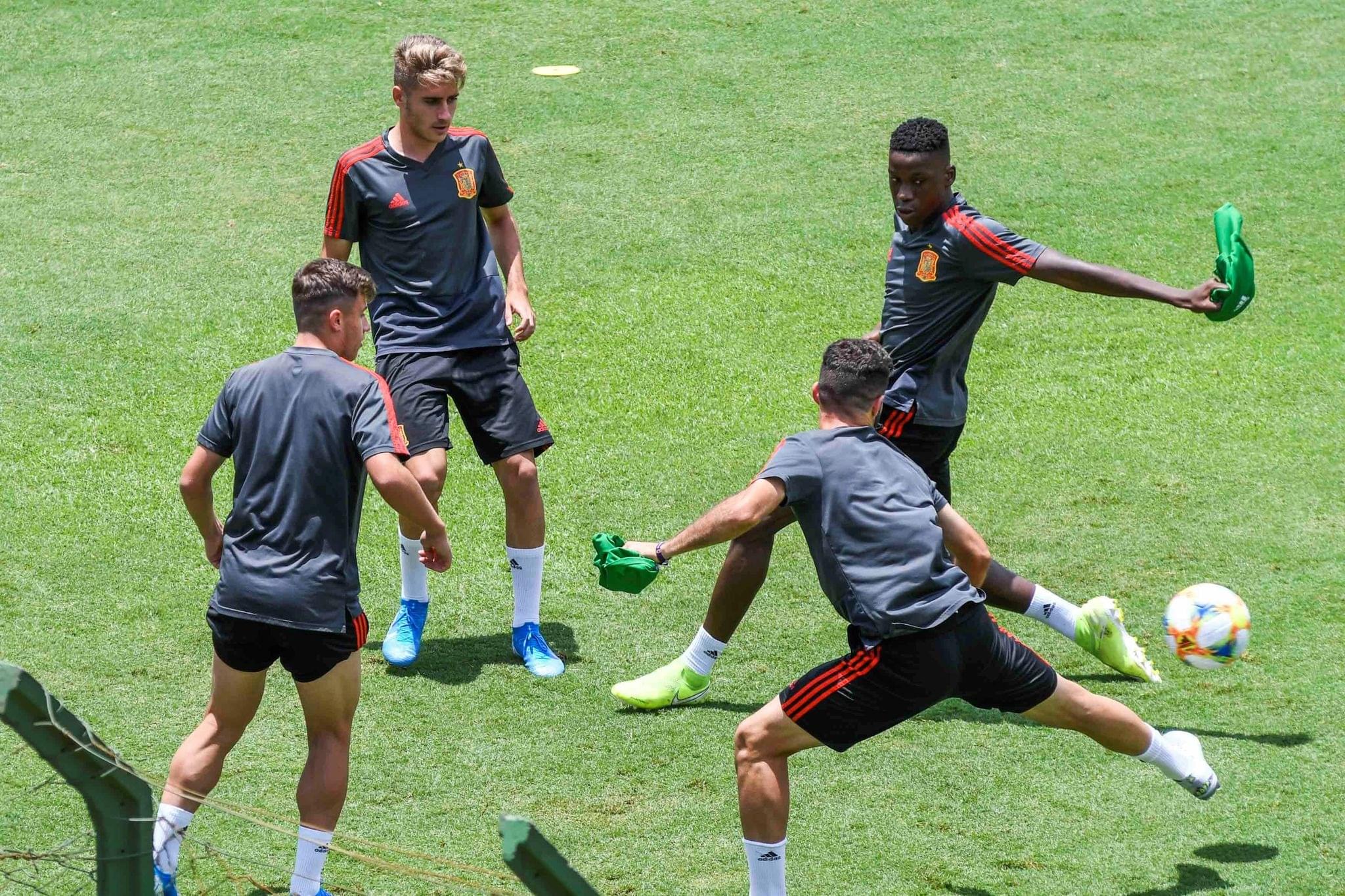 Spain U17 team is having a training
